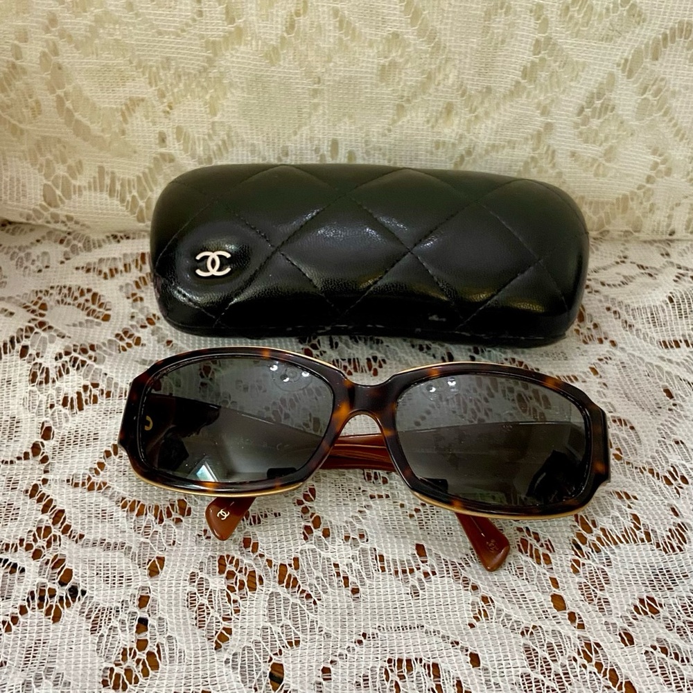 Chanel 5144 Brown Tortoise Sunglasses - Picture 4 of 13
